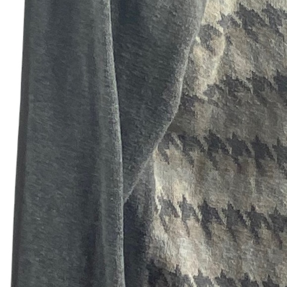 Croft & Barrow Geometric Print Sweater PS Light Gray Tan Button Down Casual - Picture 4 of 12